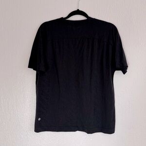 Black lululemon shirt size 6